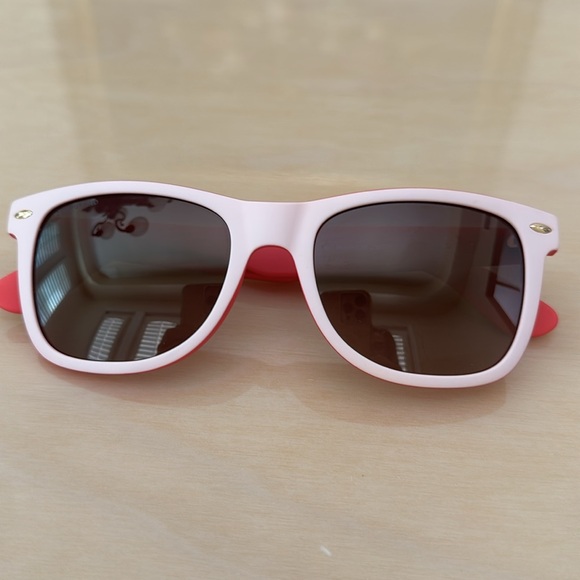 New Cole Haan Polarized Stylish Pink Sunglasses - Picture 2 of 8